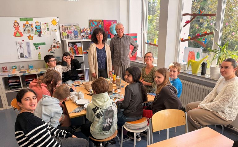 Mit dem Frühstück einmal um die Welt