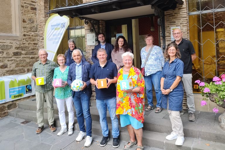 Ausstellung zur Fairen Woche in Sinzig eröffnet